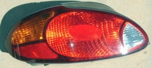 '99-'00 Hyundai Elantra Lt Tail light Used OEM (1692) - Picture 1 of 2