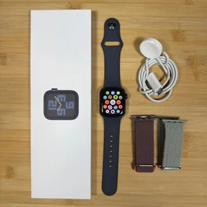 Apple Watch SE 2nd Generation - GPS - 40mm - Midnight - 99% BH - Zdjęcie 1 z 14