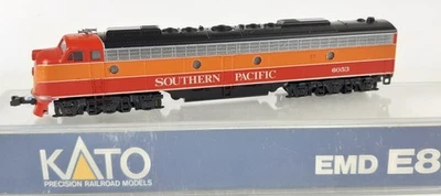 KATO E8 SOUTHERN PACIFIC #6053 DAYLIGHT TOP RUNNER VERY GOOD BOXED N-SCALE - image 1 of 4