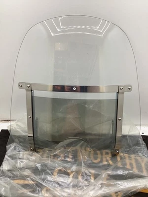 NOS HARLEY QUICK RELEASE COMPACT CLEAR WINDSHIELD OEM 58062-01 FEATURES BRANDING - Image 1 of 4