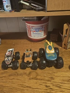 Three Hot Wheels & Monster Jam 1:64 Trucks - Scooby, Ninja Turtles, Zombie - Picture 1 of 1