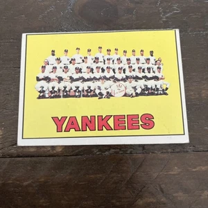 1967 Topps - New York Yankees Team Baseballkarte #131 - Mickey Mantle HOF - Bild 1 von 4