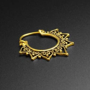 Corazones & Puntos Tribal Latón Mini Plug Aros Aro Calibre Oreja Expansores - Imagen 1 de 2