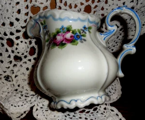 Vintage Edelstein Maria Theresia Milchkännchen Top Zustand Rosa Rosen Blau Akzent - Bild 1 von 8