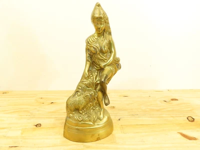 Figura de diosa original de latón macizo dorado con perros hecha en la India Foto 1 de 4