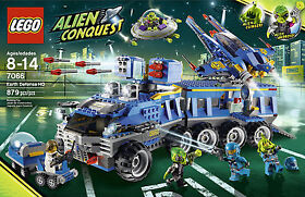 LEGO 7066 Alien Conquest Earth Defence HQ mobile launch station + mini UFO NEW!!