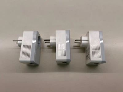 3 x Weiss/Grauer TP-LINK AV 500 Powerline Adapter TL-PA4010P  - Bild 1 von 4