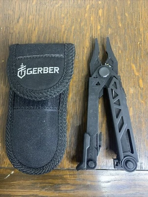 Gerber Center Drive óxido negro - gran forma con funda Foto 1 de 4