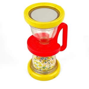 VINTAGE FISHER PRICE HOUR GLASS RATTLE WITH YELLOW RIM AND RED HANDLE - Picture 1 of 7