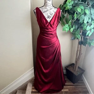 Vestido rojo WTOO by Watters & Watters sin mangas cuello en V acanalado hasta el suelo talla 4 - Imagen 1 de 16