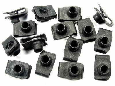 Clips de tuerca en U Datsun - Rosca M8 - 1,25 - 14,5 mm centro a borde - 15 clips - #196 Foto 1 de 4