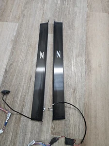 Genuine Nissan Z Illuminated Door Sill Kick Plates (2023-2024) OE T99G66GP1A - Picture 1 of 5