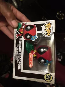 Funko Pop! Deadpool: Mermaid Deadpool #321 con protector - Imagen 1 de 3