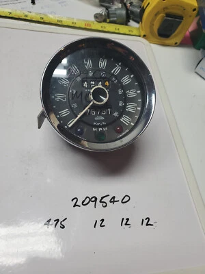 Triumph Spitfire SP1 SP3  Speedo 110MPH 209540 - Image 1 of 3