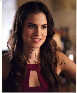 Autógrafo de niñas Allison Williams foto firmada 10x8 AFTAL [3854] - Imagen 1 de 3
