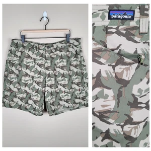 Patagonia Gr. 36 Wavefarer Stand-Up Shorts leicht Nylon Camouflage grün khaki - Bild 1 von 12
