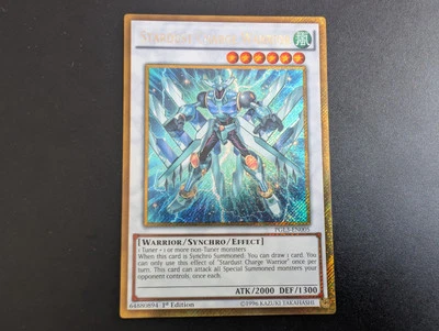 Yugioh Gold Rare Stardust Charge Warrior PGL3-EN005 Englisch Selten Near Mint EN - Bild 1 von 3