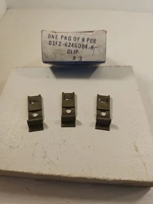 NOS OEM LOT OF 3 1971-1980 FORD PINTO LUGGAGE RACK RETAINER CLIPS D1FZ-6246004-A - Image 1 of 4