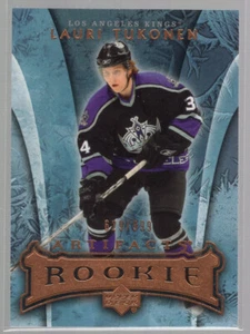 * 2007-08 UD Artifacts #173 LAURI TUKONEN (629/999) - Foto 1 di 2