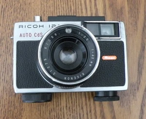 Ricoh gebrauchte Kamera 126-C Auto CDS 1:28 f=43mm 35mm mit Ledertasche  - Bild 1 von 7
