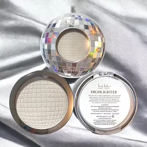 Nicole Miller New York Evidenziatore Argento 0,56 oz ILLUMINATORE - Foto 1 di 10