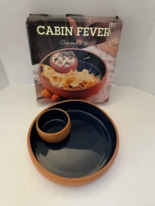 Nuevo en caja Cabin Fever Terra Cotta Chip & Dip Bowl con esmalte azul interno Portugal - Imagen 1 de 5
