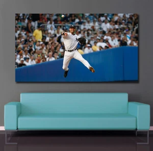 Derek Jeter Legendärer Sprungwurf @ Yankee Stadium klassisches Foto NY Yankees - Bild 1 von 3