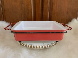 VTG Pyrex Flamingo Pink #222 8-Inch Square Brownie Baking Dish with Holder - Picture 1 of 11