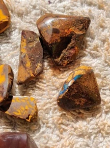 Boulder Opal 86 Ct lijado 10 piezas de Koroit Australia hecho a mano N.6 - Imagen 1 de 8