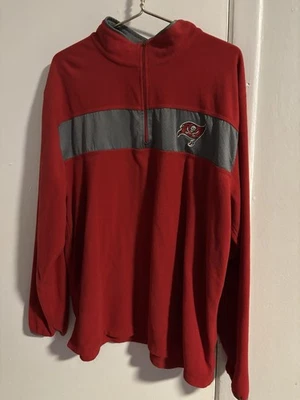 Jaqueta NFL Tampa Bay Buccaneers NFL Block Party 1/4 zíper vermelha - Imagem 1 de 4