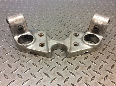 1989 89-97 Suzuki Katana 750 GSX750F clipe de guidão superior braçadeira de suporte de montagem - Imagem 1 de 4