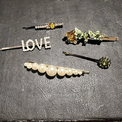 Lovely Vtg Rhinestone Pearl Hair Barrettes Clips LOT of 5 Flower Green Love - Image 1 of 4