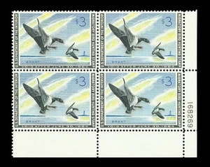 US #RW30; $3 DUCK HUNTING STAMP, XF-OG-MNH PLATE # BLOCK OF 4, CV $450 - Picture 1 of 2