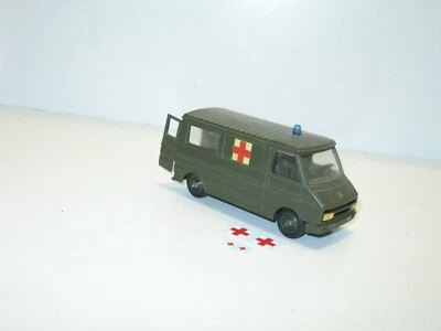 Ambulancia militar Solido Citroen C35 con giro y 2 ventanas, Bendy 976' Foto 1 de 3