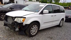 Passenger Right Front Knee Fits 12-17 CARAVAN 1486149 - Picture 1 of 7