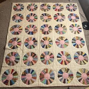 Dresden Quilt 84 X 72" Cotton Quilt Vintage Pink / White. 30 Panels - Picture 1 of 12