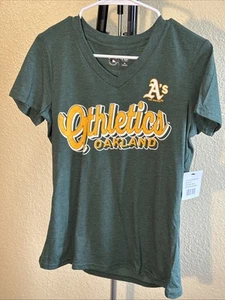 NWT Women's Medium G III 4her by Carl Banks MLB Oakland Athletics A's Tshirt - Picture 1 of 4