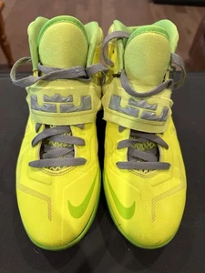 Nike Zoom Soldier VII 599818-701 Volt/Electric Green High Top Lebron Größe 6,5Y - Bild 1 von 8