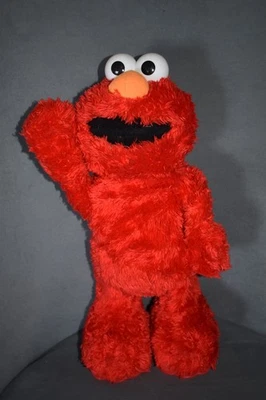 Peluche de colección Tickle Me Elmo 2005 Plaza Sésamo Laugh Talk Walk TMX funciona 15"" Foto 1 de 4