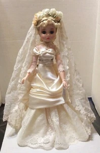 Madame Alexander DEBORAH BRIDE Doll 18" 25595 ~ Needs Restring At Waist - Picture 1 of 12
