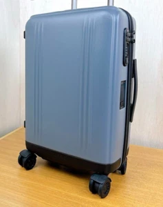 Zero Halliburton Blue 4-wheels Carry Case Suitcase - Picture 1 of 15
