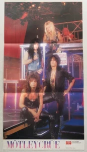 MOTLEY CRUE PIN UP 1987 NIKKI SIXX TOMMY LEE VINCE NEIL MICK MARS JAPAN RS 12D - Picture 1 of 3