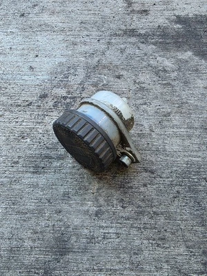 06-13 2007 Victory Jackpot бутылка резервуара тормозной жидкости - Изображение 1 из 4