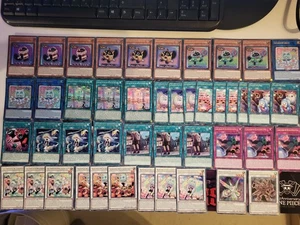 Yu Gi Oh! - Yummy/Lecker Deck Core -  Deutsch Near Mint Jusice Hunters 45 Karten - Bild 1 von 3