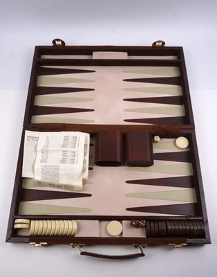 Vintage Bakelite Caramel And Cream Backgammon Board Game Set with Suitcase - Image 1 of 4