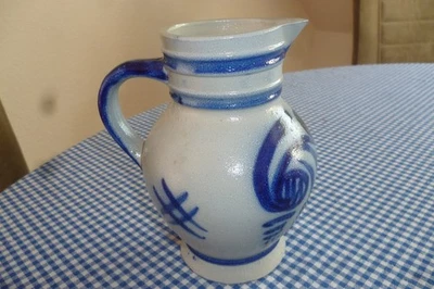 Kleiner Krug Keramik mit Henkel Kännchen oder Vase blau-grau Salzlasur 16 cm - Bild 1 von 4