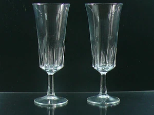 GLASSESS CHAMPAGNE SET OF 2 CRYSTAL CUT MADE IN FRANCE - Picture 1 of 7