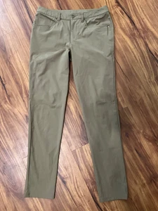Pantalone Lululemon Uomo 31x32 ABC Commission Warpstream Slim Elasticizzato Golf - Foto 1 di 4