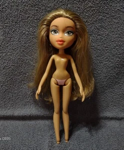Bratz Doll with articulated knees Nude - Picture 1 of 6