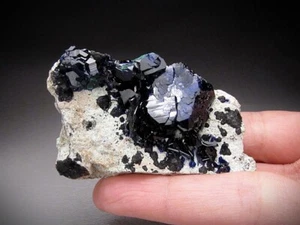 Azurite Crystals Milpillas Sonora Mexico - Picture 1 of 6